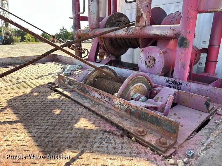 image for item EJ4853 1979 Ford winch truck