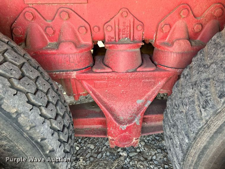 image for item EJ4853 1979 Ford winch truck