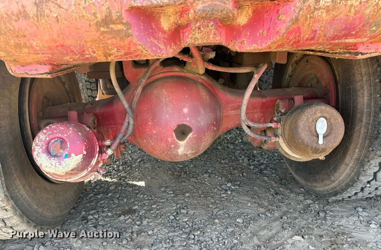 image for item EJ4853 1979 Ford winch truck