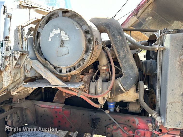 image for item EJ4853 1979 Ford winch truck