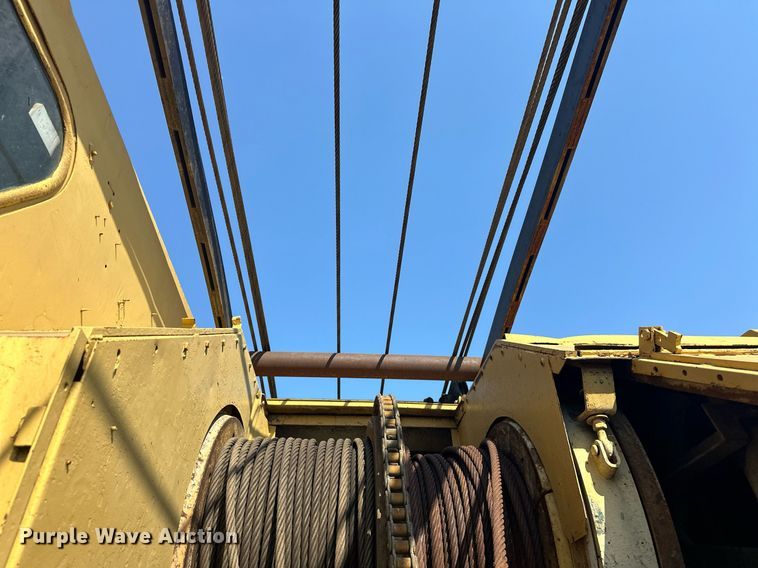 image for item EJ4909 1968 American  5299-C crane