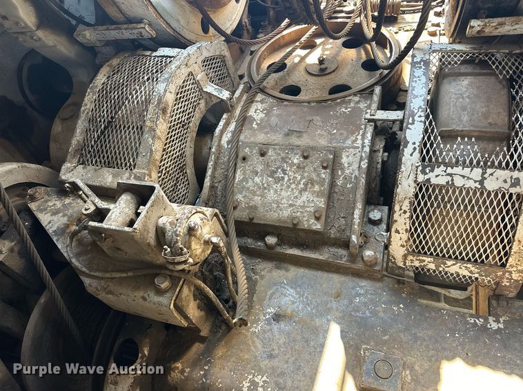 image for item EJ4909 1968 American  5299-C crane