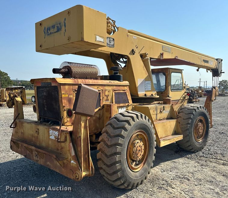 image for item EJ4910 1970 Grove RT58 crane