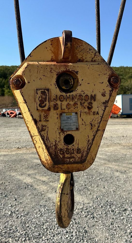 image for item EJ4910 1970 Grove RT58 crane