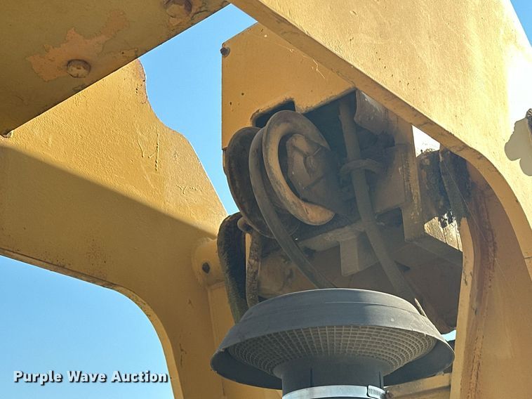 image for item EJ4910 1970 Grove RT58 crane