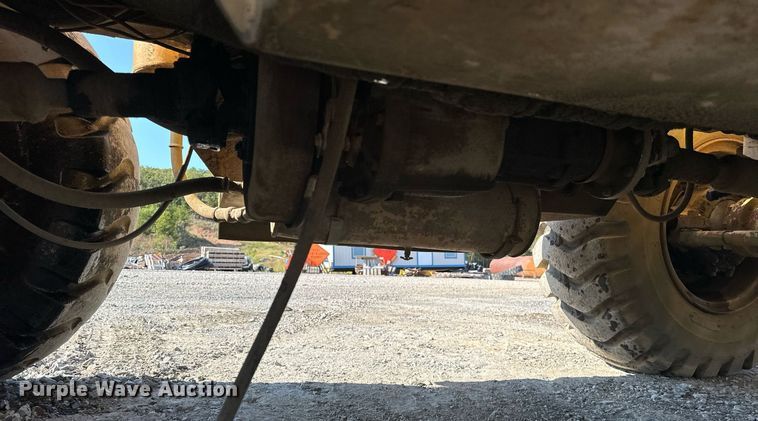 image for item EJ4910 1970 Grove RT58 crane