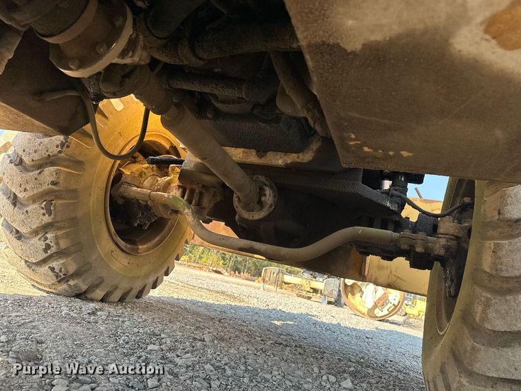 image for item EJ4910 1970 Grove RT58 crane