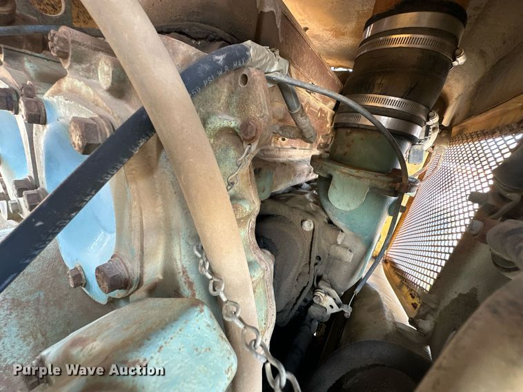 image for item EJ4910 1970 Grove RT58 crane