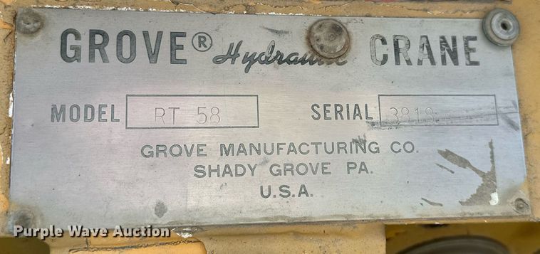 image for item EJ4910 1970 Grove RT58 crane