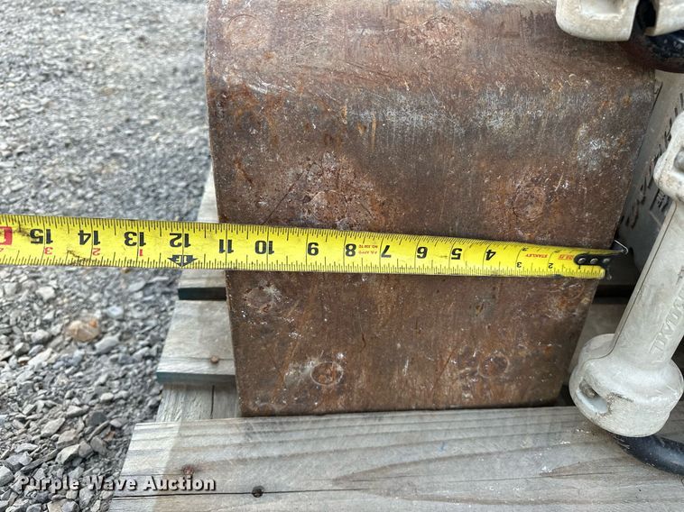 image for item EJ4923 (5) plate compactors 