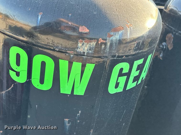 image for item EJ4927 1996 International  4700 4X2 fuel / lube truck