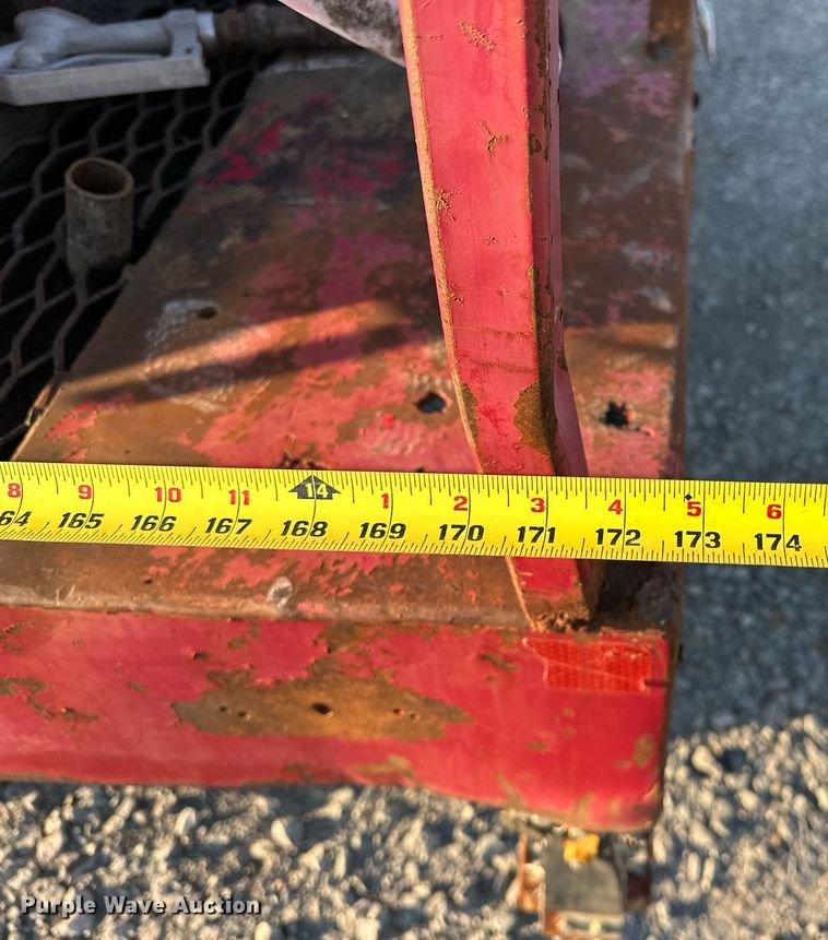 image for item EJ4927 1996 International  4700 4X2 fuel / lube truck