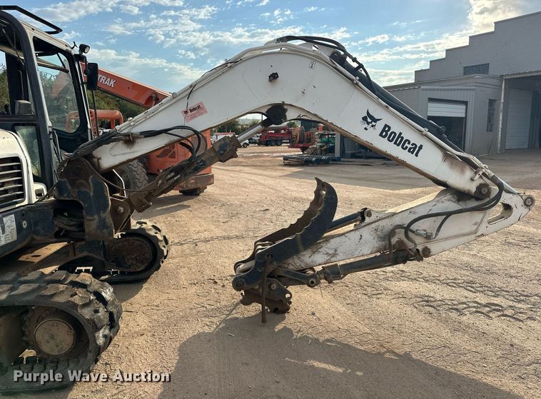 image for item EJ4929 2013 Bobcat  E80 mini excavator