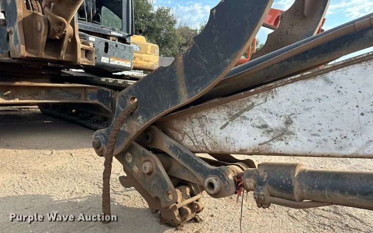 image for item EJ4929 2013 Bobcat  E80 mini excavator