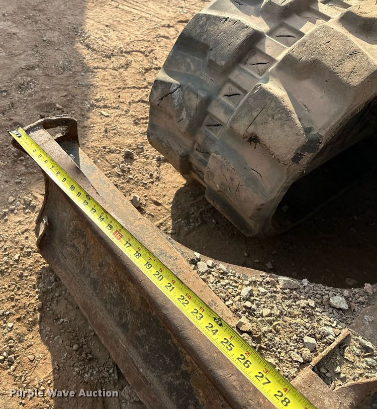 image for item EJ4929 2013 Bobcat  E80 mini excavator