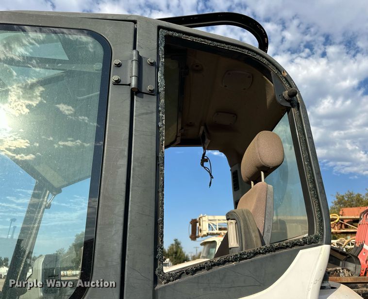 image for item EJ4929 2013 Bobcat  E80 mini excavator