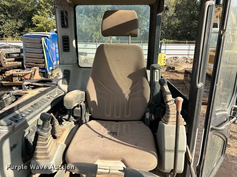 image for item EJ4929 2013 Bobcat  E80 mini excavator