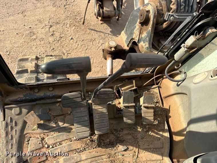 image for item EJ4929 2013 Bobcat  E80 mini excavator