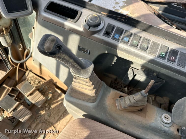 image for item EJ4929 2013 Bobcat  E80 mini excavator