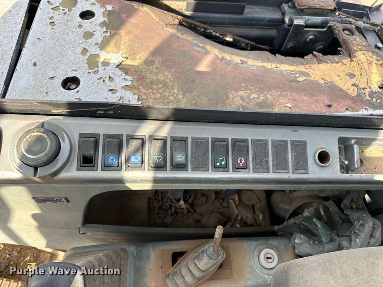 image for item EJ4929 2013 Bobcat  E80 mini excavator