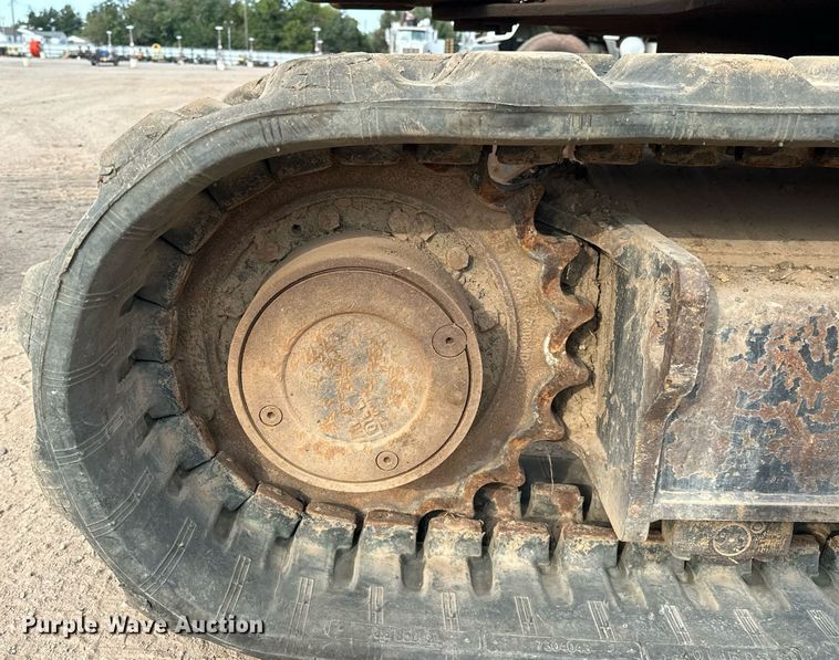 image for item EJ4929 2013 Bobcat  E80 mini excavator