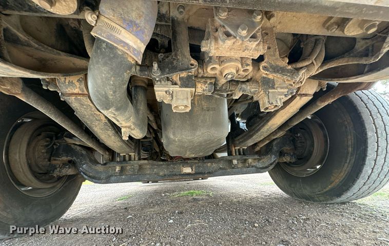 image for item EJ4933 2016 Kenworth  T880 dump truck