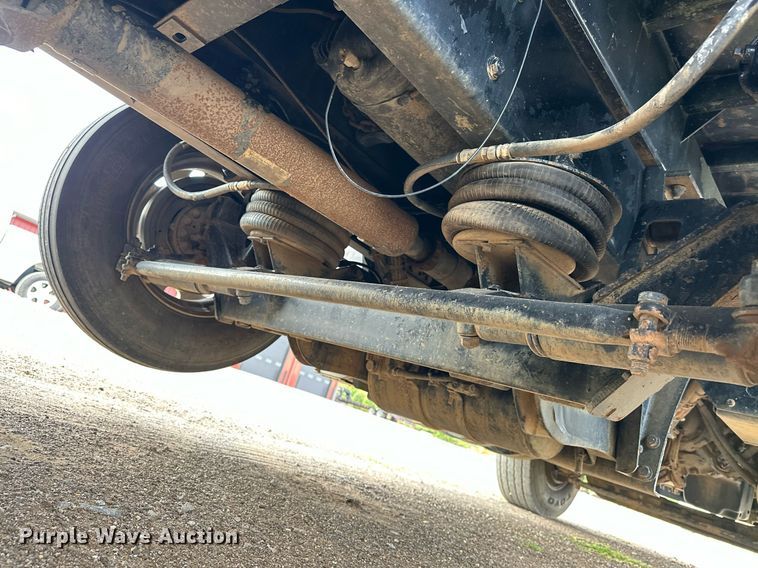 image for item EJ4933 2016 Kenworth  T880 dump truck