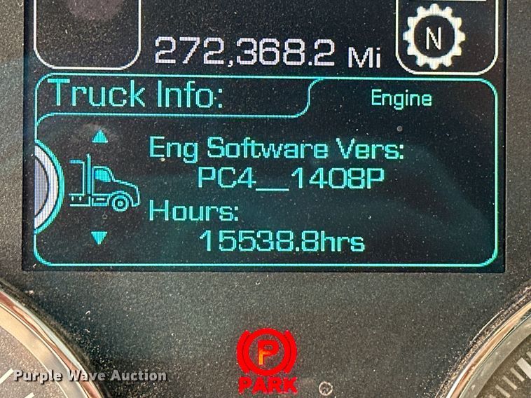 image for item EJ4933 2016 Kenworth  T880 dump truck