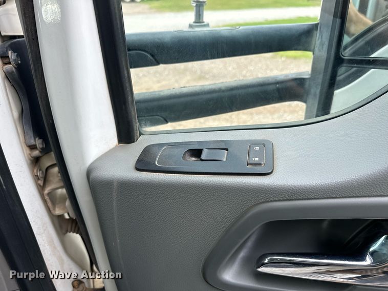 image for item EJ4933 2016 Kenworth  T880 dump truck