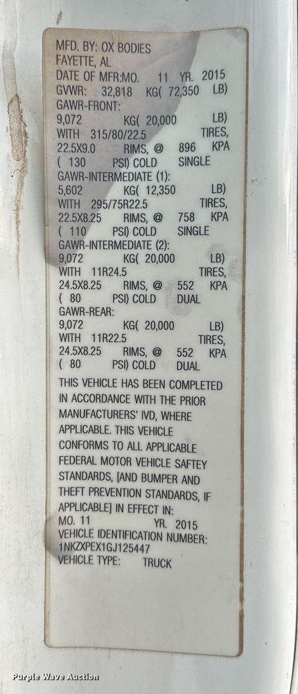 image for item EJ4933 2016 Kenworth  T880 dump truck