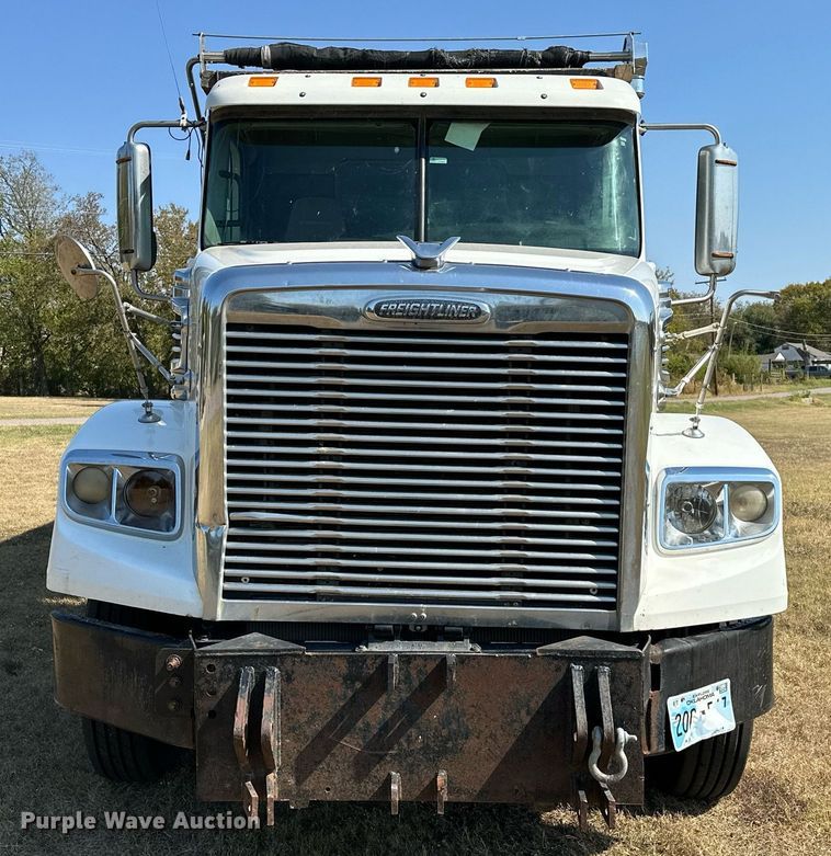 image for item EJ4978 2012 Freightliner Conventional  dump truck
