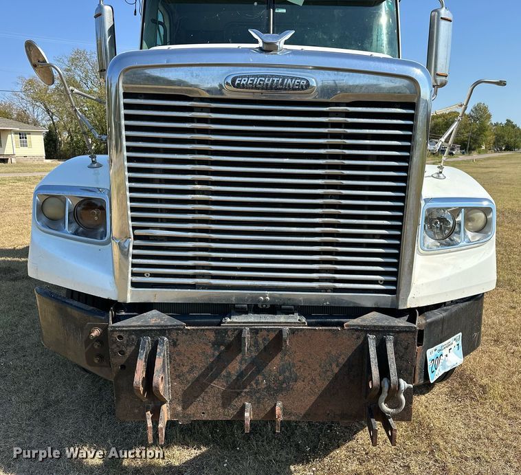 image for item EJ4978 2012 Freightliner Conventional  dump truck
