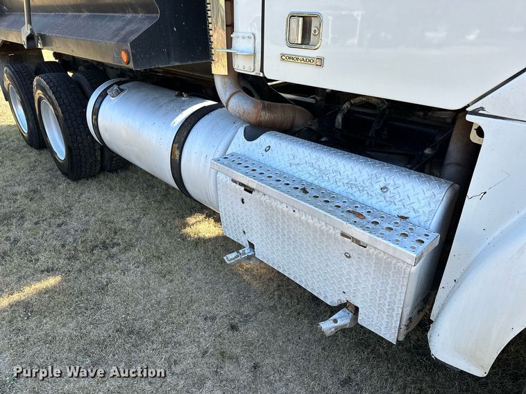 image for item EJ4978 2012 Freightliner Conventional  dump truck