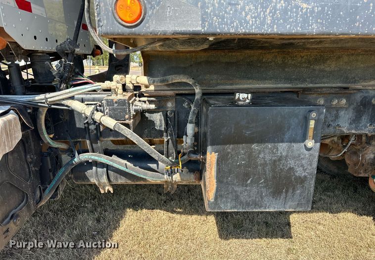 image for item EJ4978 2012 Freightliner Conventional  dump truck