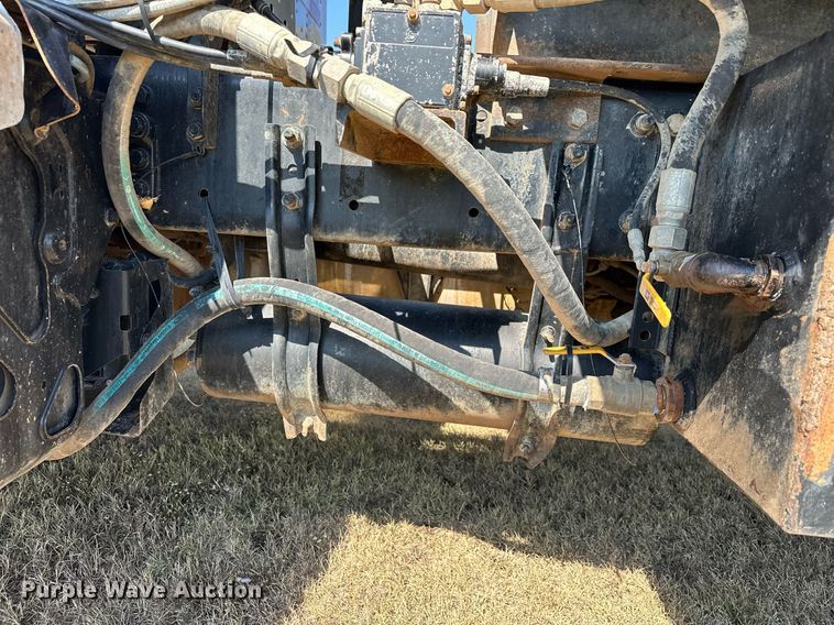 image for item EJ4978 2012 Freightliner Conventional  dump truck