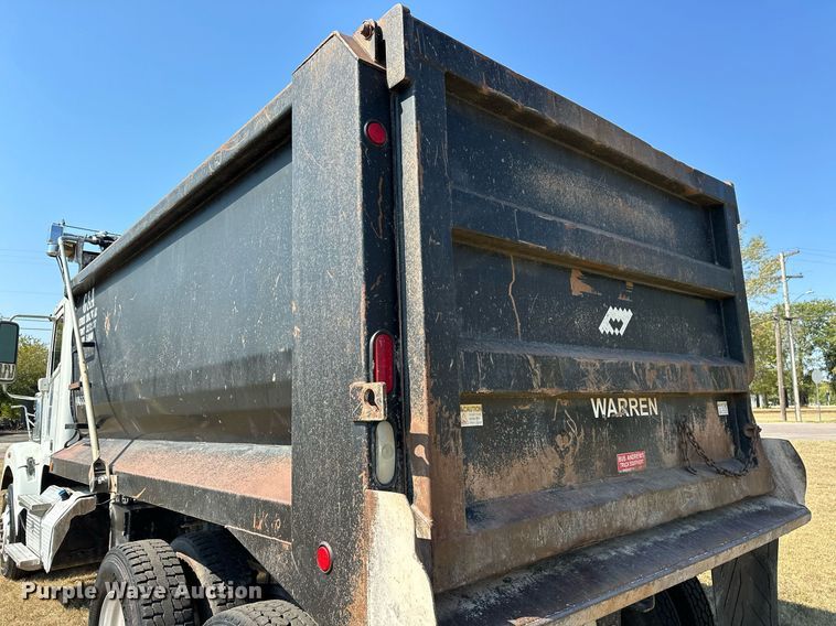 image for item EJ4978 2012 Freightliner Conventional  dump truck