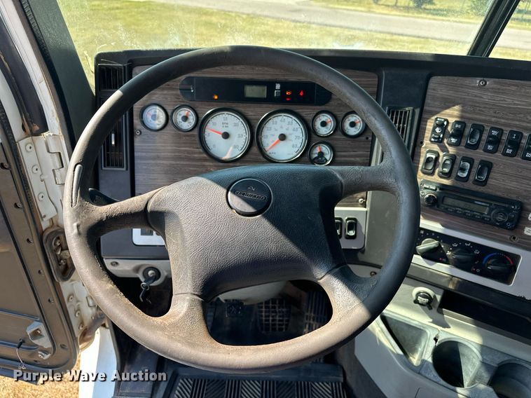 image for item EJ4978 2012 Freightliner Conventional  dump truck