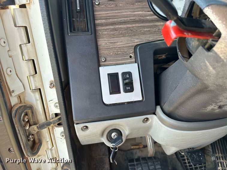 image for item EJ4978 2012 Freightliner Conventional  dump truck