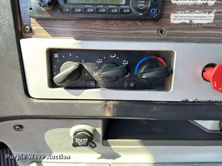 image for item EJ4978 2012 Freightliner Conventional  dump truck