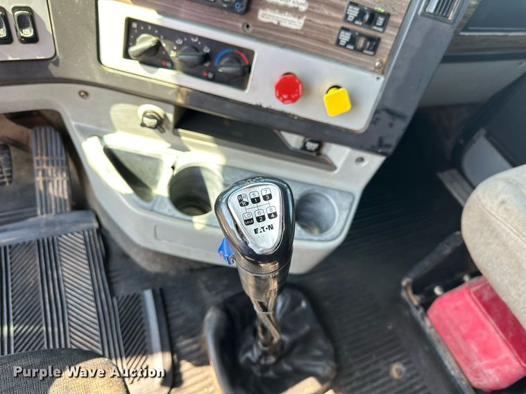 image for item EJ4978 2012 Freightliner Conventional  dump truck