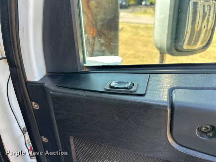 image for item EJ4978 2012 Freightliner Conventional  dump truck