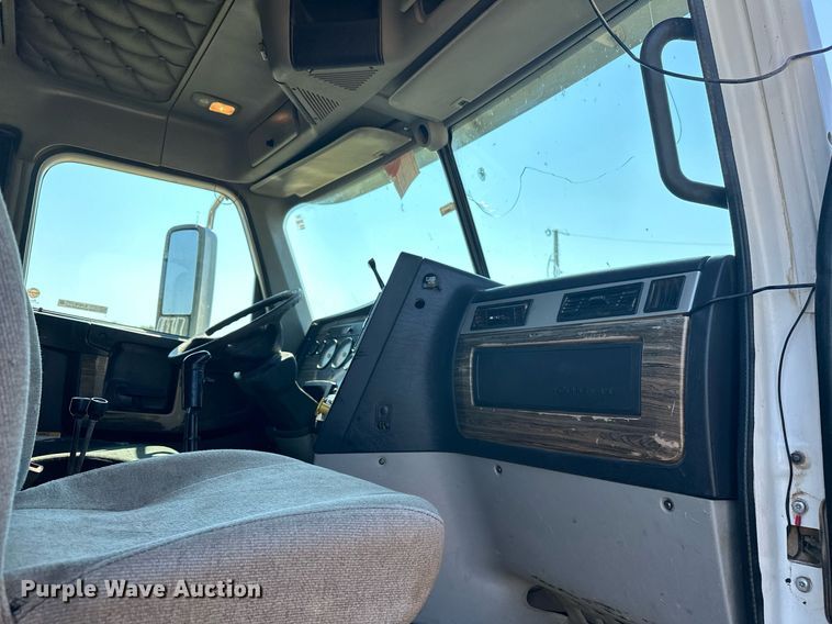 image for item EJ4978 2012 Freightliner Conventional  dump truck