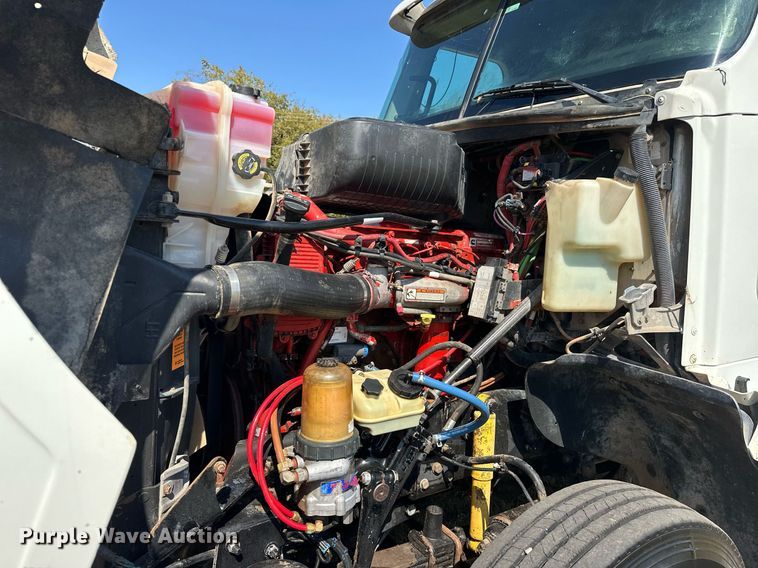 image for item EJ4978 2012 Freightliner Conventional  dump truck