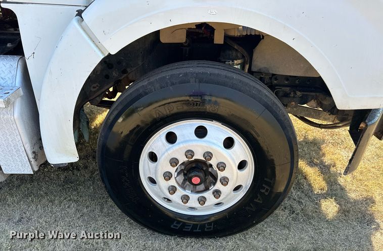 image for item EJ4978 2012 Freightliner Conventional  dump truck