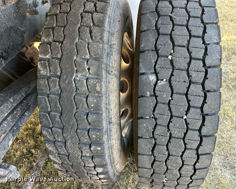 image for item EJ4978 2012 Freightliner Conventional  dump truck