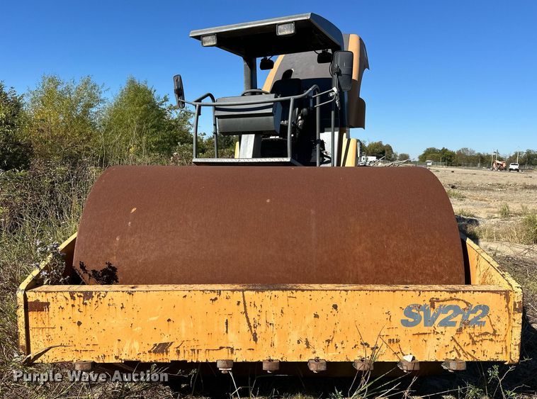 image for item EJ4995 2007 Case SV212 single drum vibratory roller