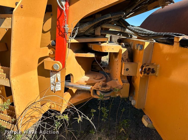 image for item EJ4995 2007 Case SV212 single drum vibratory roller