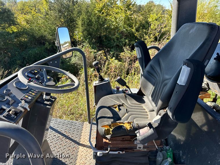 image for item EJ4995 2007 Case SV212 single drum vibratory roller