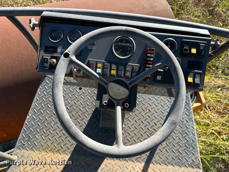 image for item EJ4995 2007 Case SV212 single drum vibratory roller