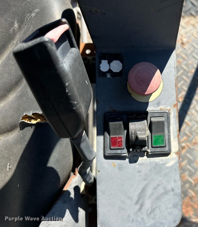 image for item EJ4995 2007 Case SV212 single drum vibratory roller